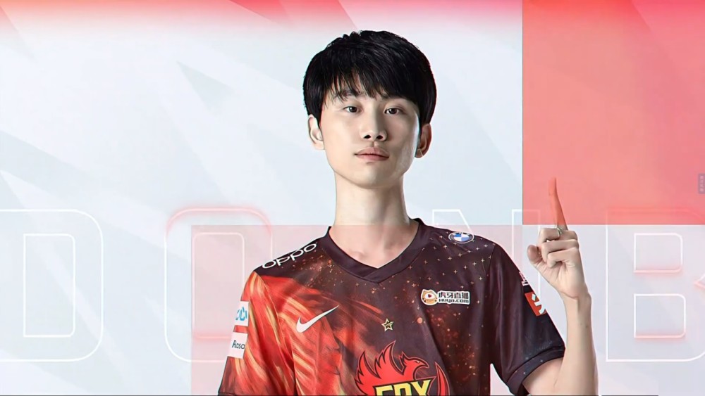 九游娱乐-勇士教练压力巨大!,Doinb遭遇五持续失利上演精彩一战-九游娱乐