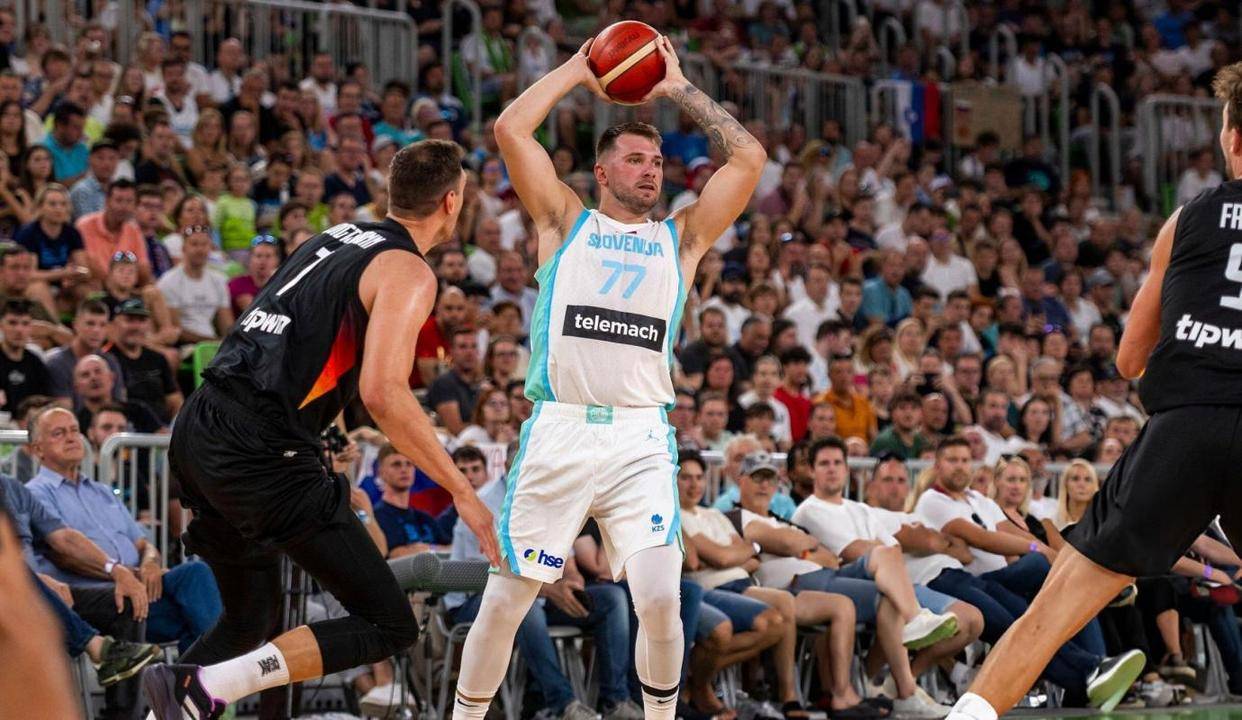 九游-阿森纳引发争议！，东契奇官方宣布战术调整新规比赛高潮迭起-九游