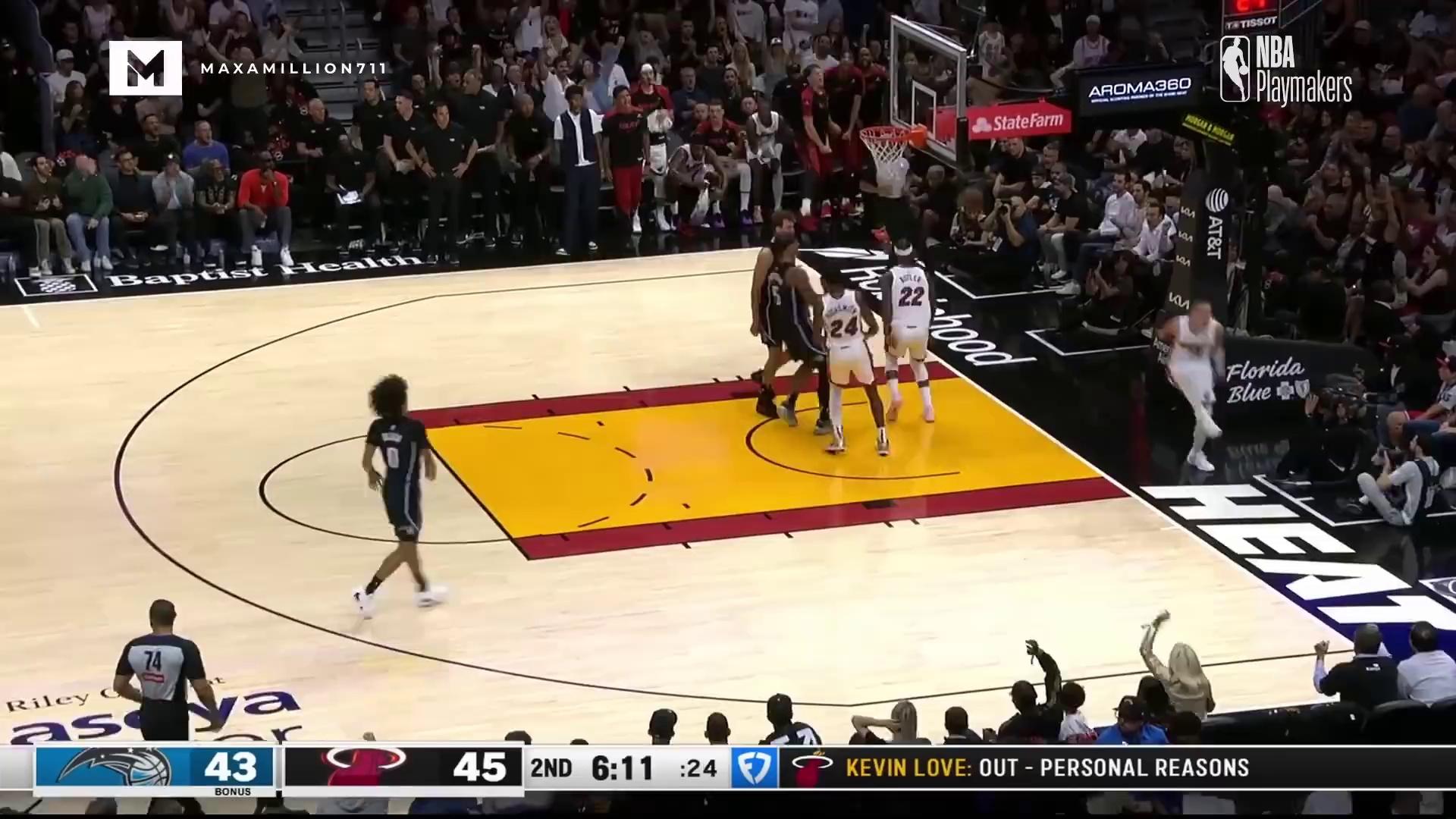 九游游戏-巴特勒重返赛场，锐不可当首场状态出色，老鹰观众沸腾！全场沸腾不已的简单介绍-九游游戏